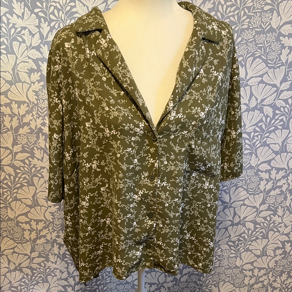 Floral Green Button-Up Women's Top